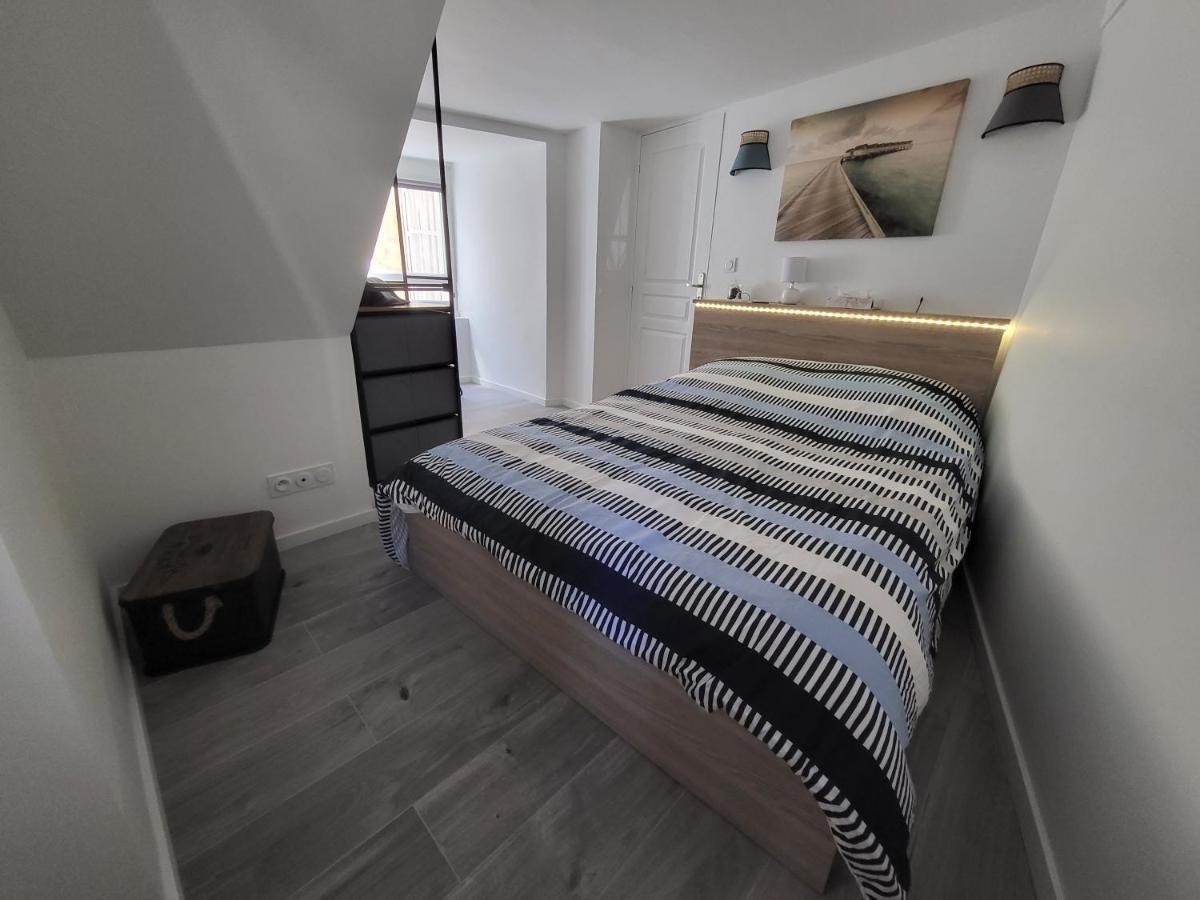 Superbe Appartement T2 Centre Historique La Souterraine Dış mekan fotoğraf